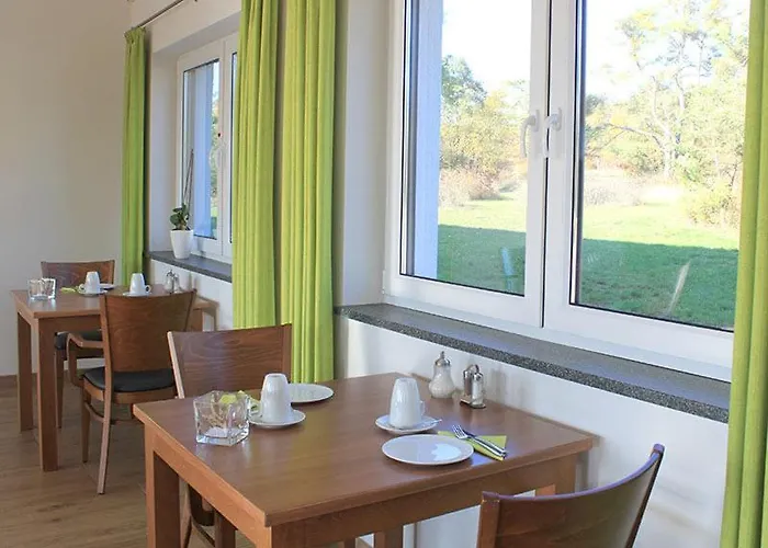Hotel Gaestehaus Am Reisberg *